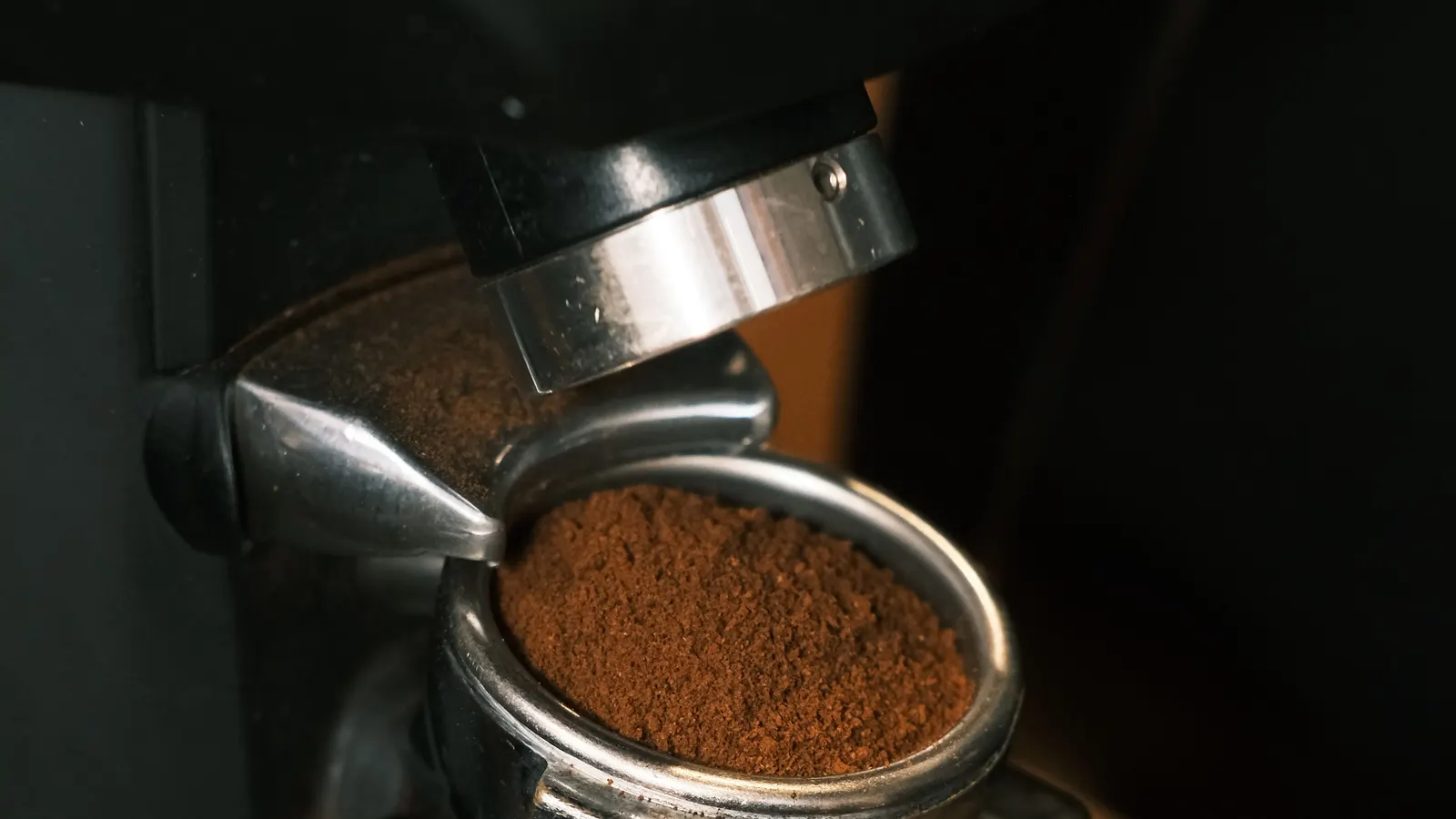 DeLonghi kafijas automātu serviss Rēzeknē